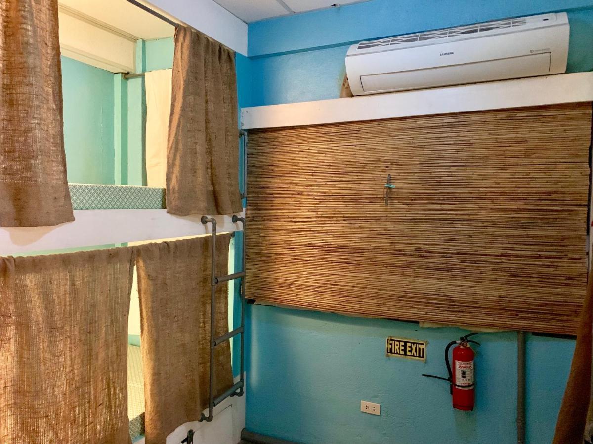 Moon Fools Hostel Panglao Exterior photo